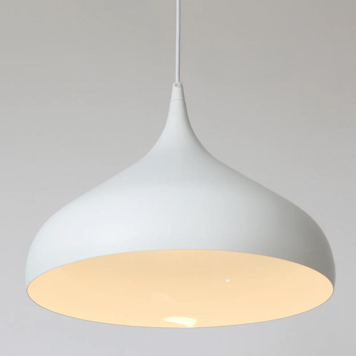 CLASSICAL HANGING - Image 1