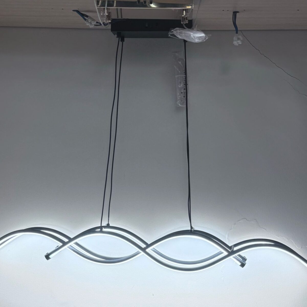 DINING LIGHTING - Image 1