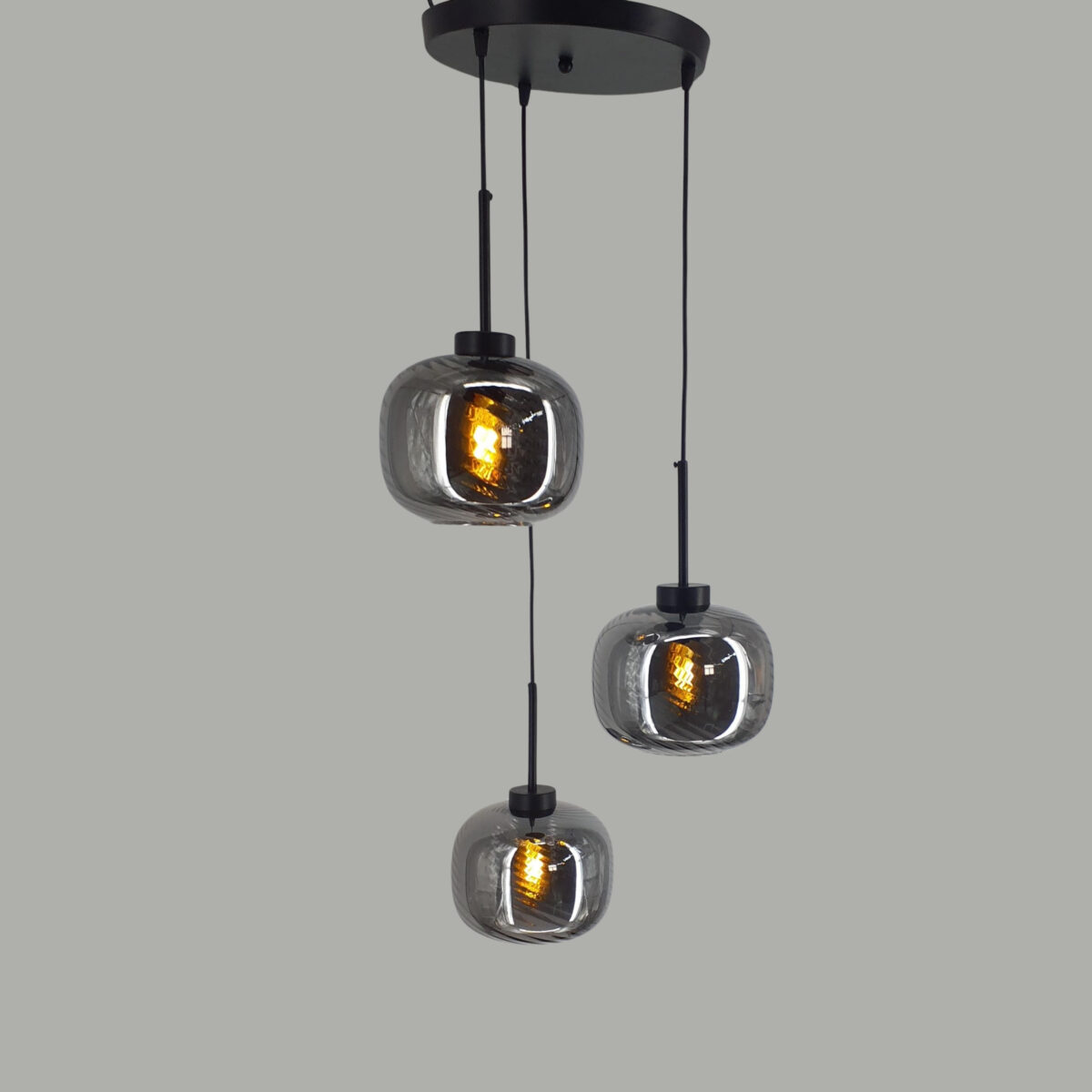 CLASSICAL HANGING - Image 1