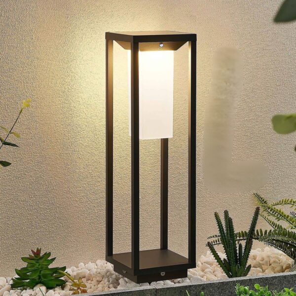 GARDEN LIGHT